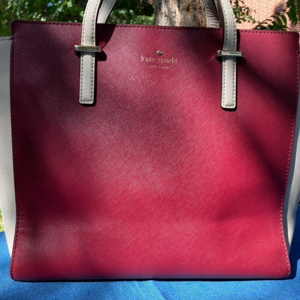 Kate Spade ♠️ Leather Handbag Great Size And Condition! Linen And Merlot Colors! - Picture 1 of 9